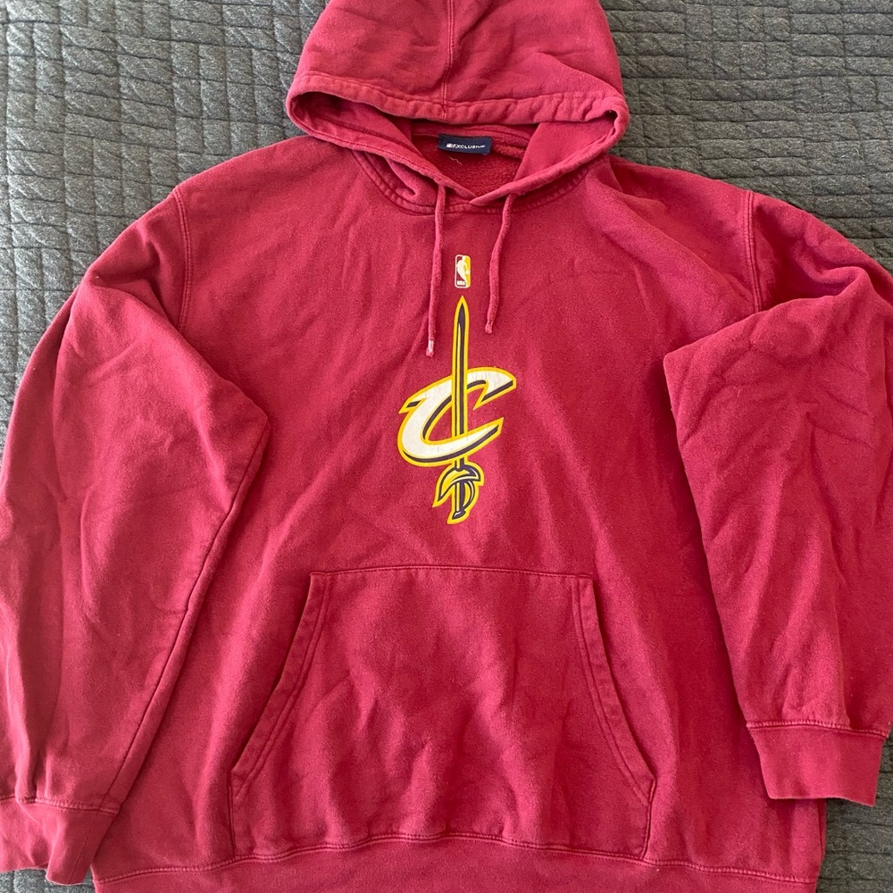 Vintage Cleveland Cavs NBA Hoodie (XL)